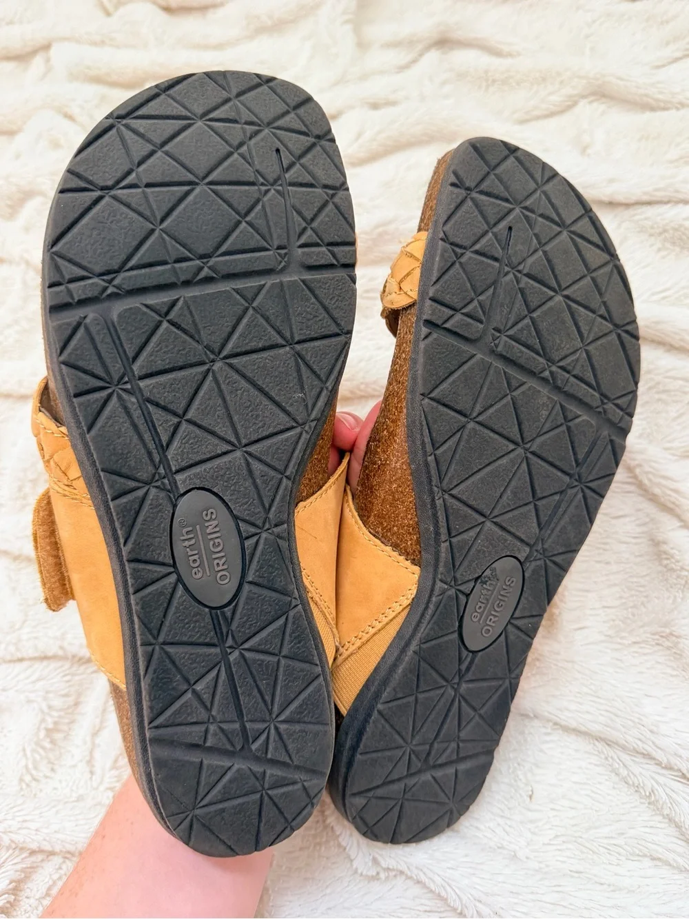 NWOT Earth Origins Onida sandals yellow braided boho toe-post Sz 9 women’s